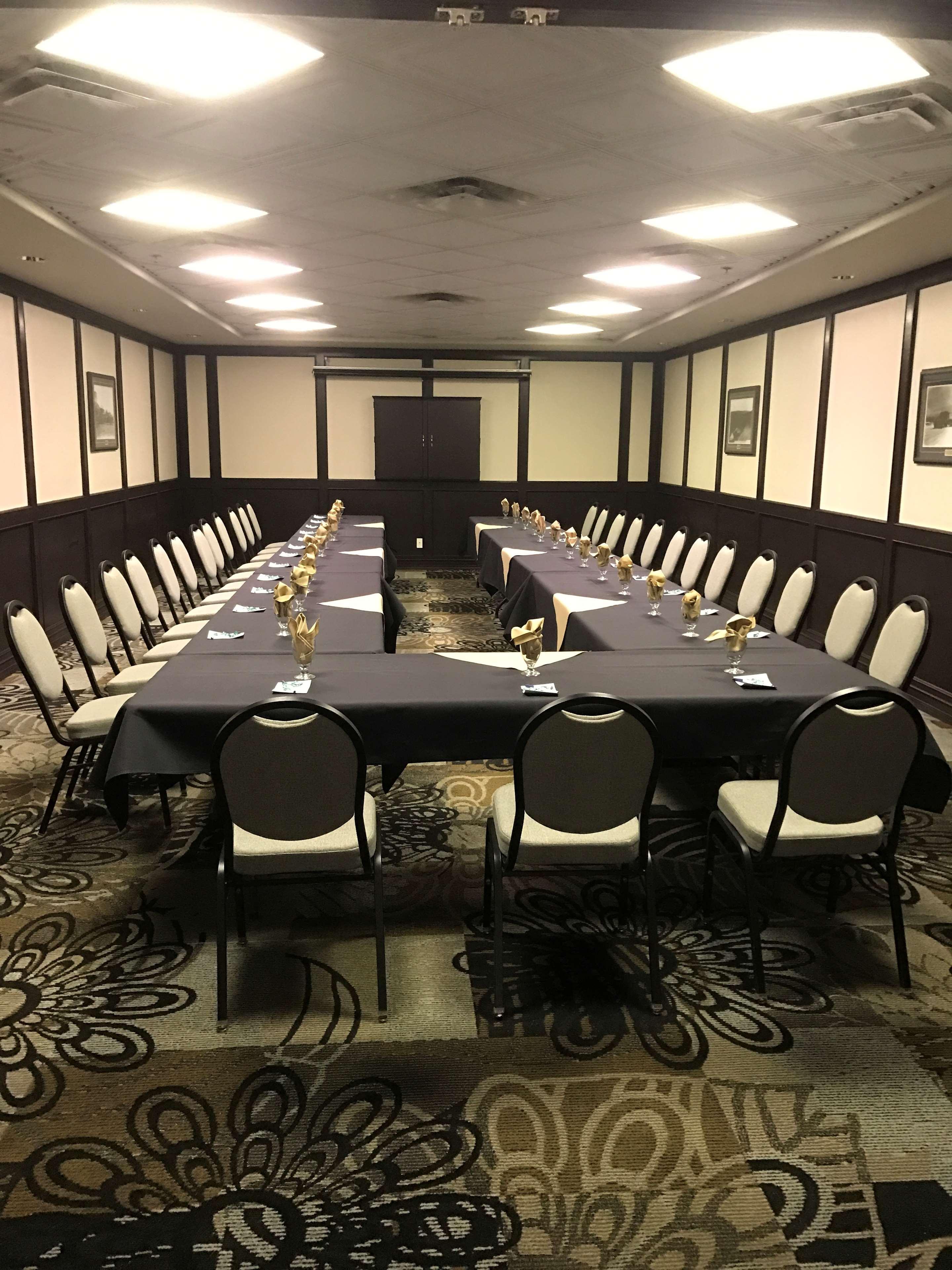 Best Western High Road Inn Edson Bagian luar foto