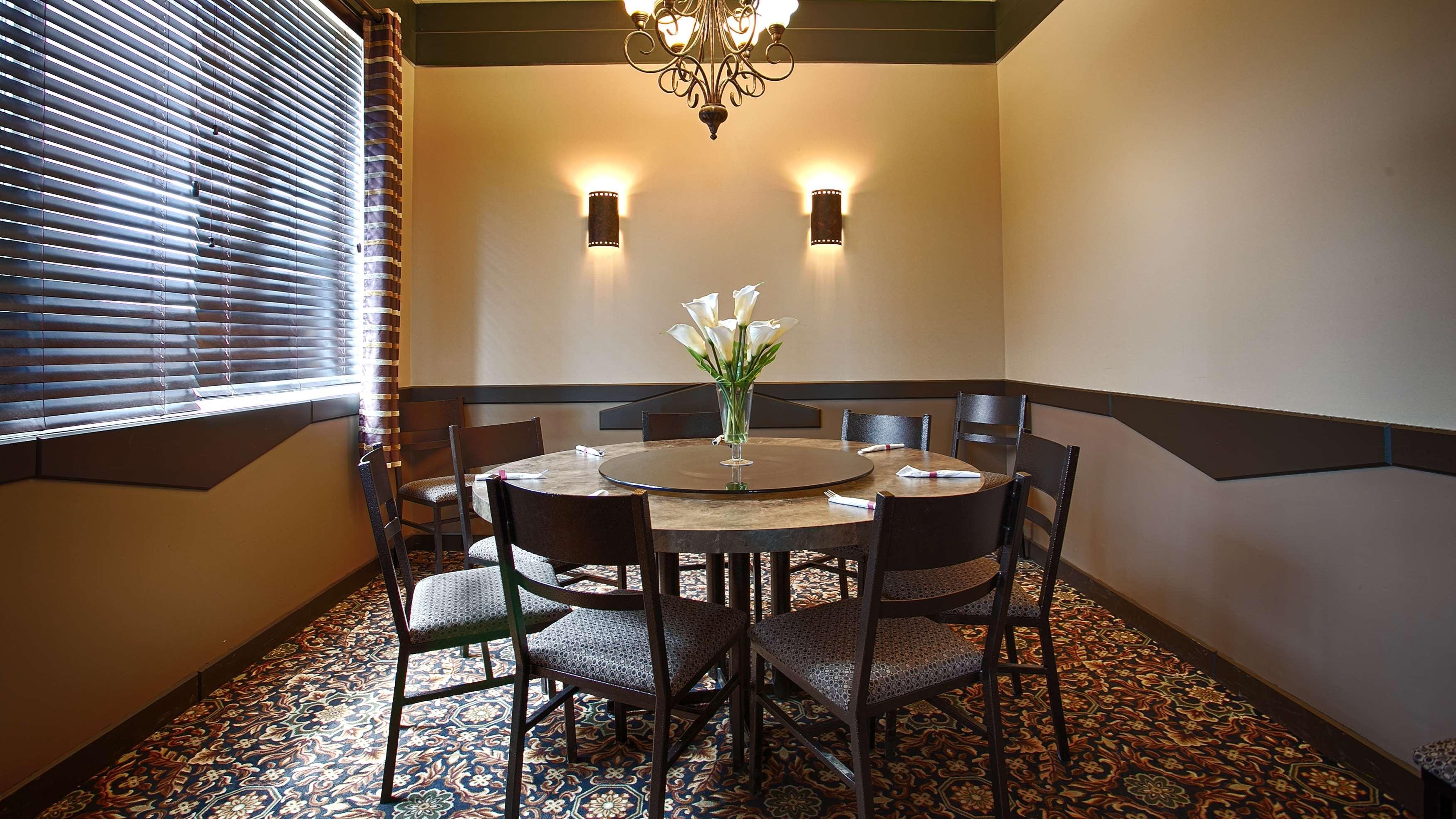 Best Western High Road Inn Edson Bagian luar foto