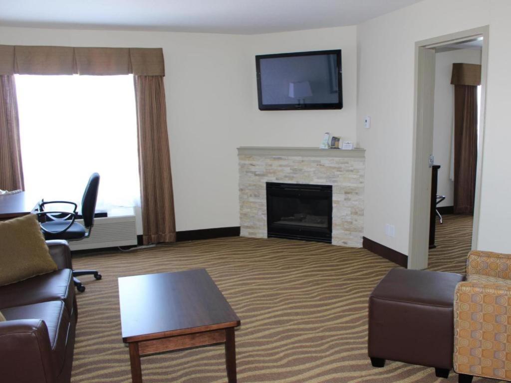 Best Western High Road Inn Edson Bagian luar foto