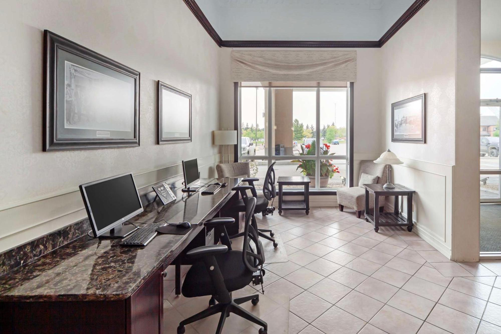 Best Western High Road Inn Edson Bagian luar foto