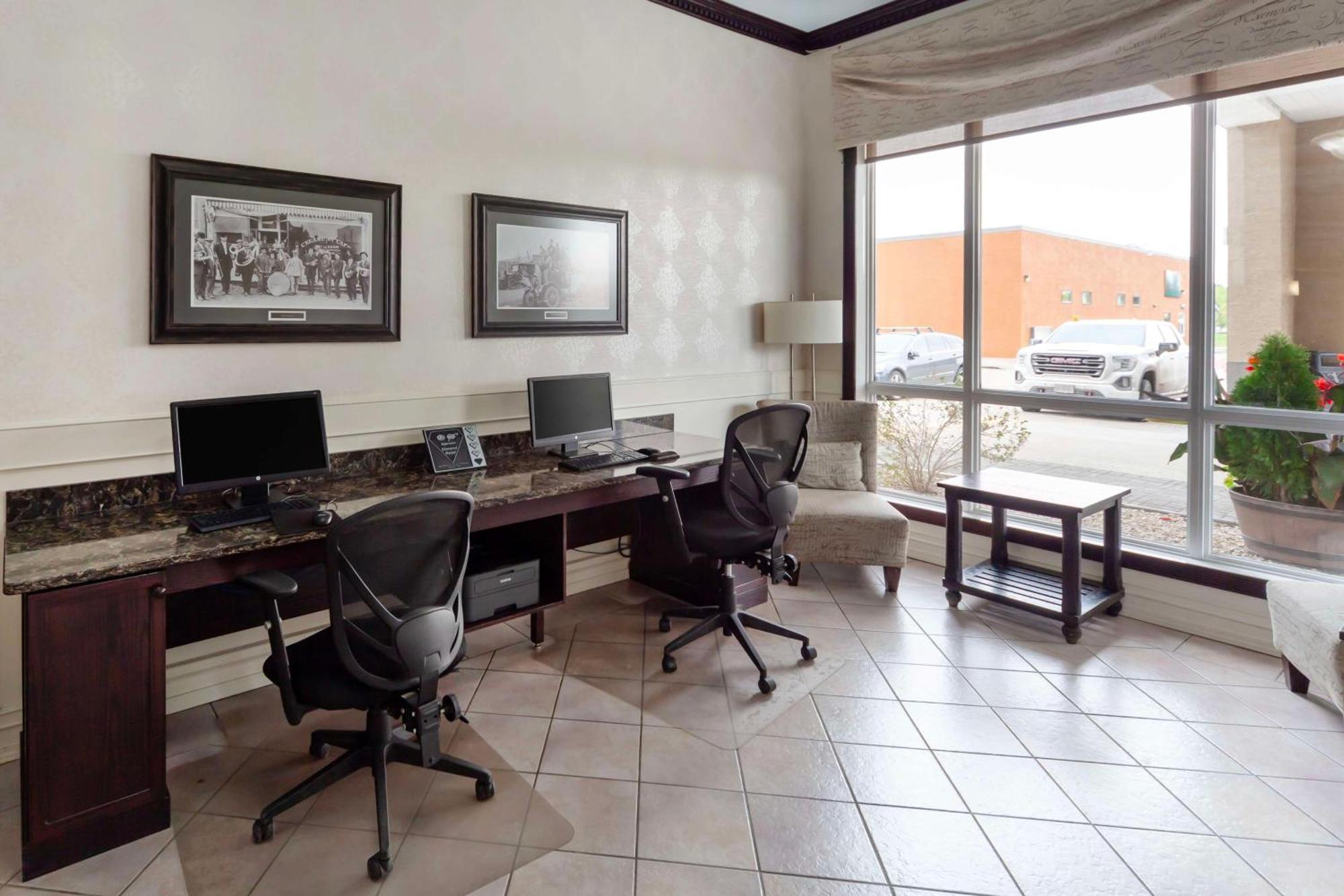 Best Western High Road Inn Edson Bagian luar foto