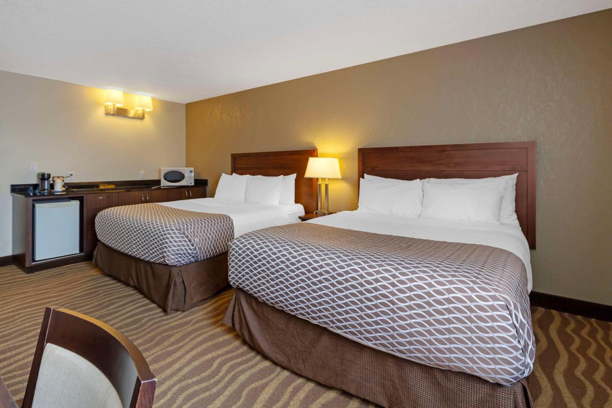Best Western High Road Inn Edson Bagian luar foto
