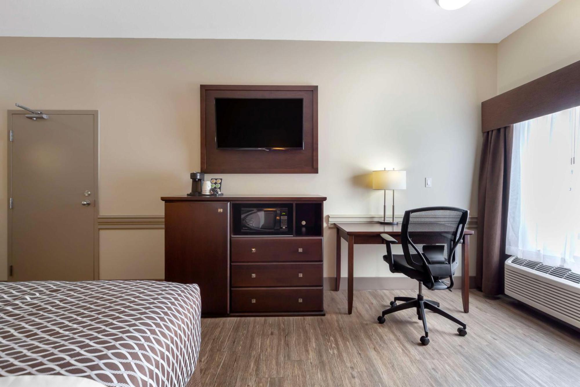 Best Western High Road Inn Edson Bagian luar foto