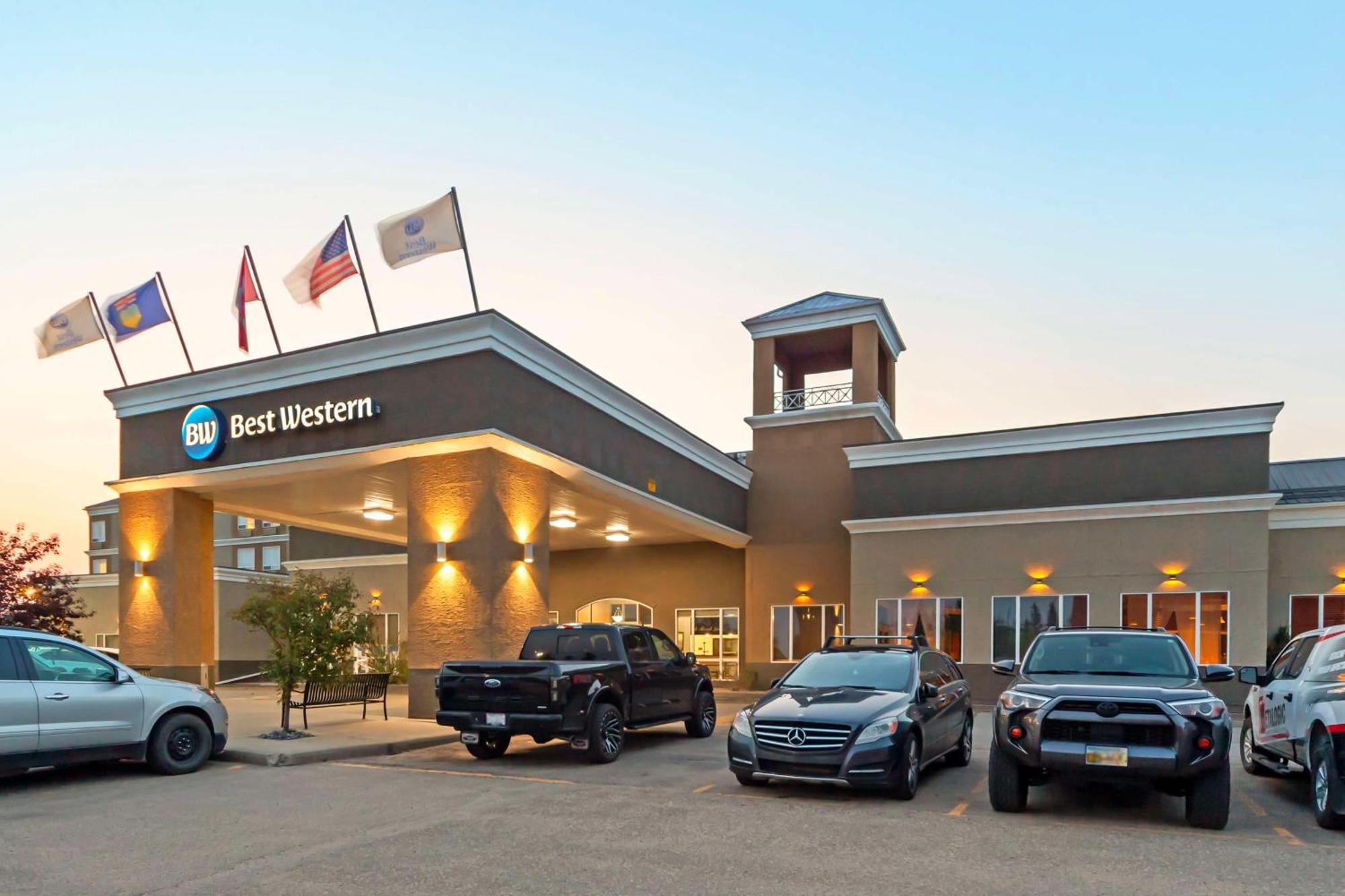 Best Western High Road Inn Edson Bagian luar foto